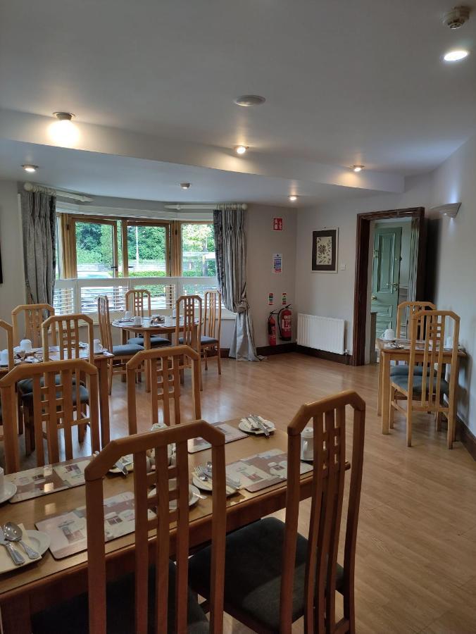 Ma Dwyer'S Guest Accommodation นาวัน ภายนอก รูปภาพ