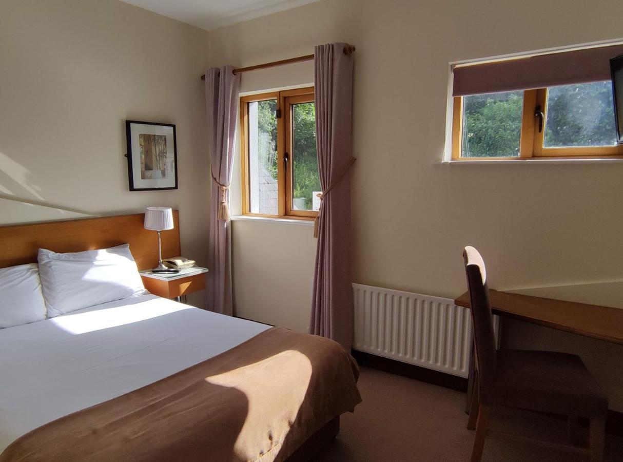 Ma Dwyer'S Guest Accommodation นาวัน ภายนอก รูปภาพ