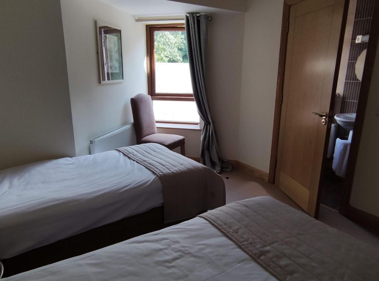 Ma Dwyer'S Guest Accommodation นาวัน ภายนอก รูปภาพ