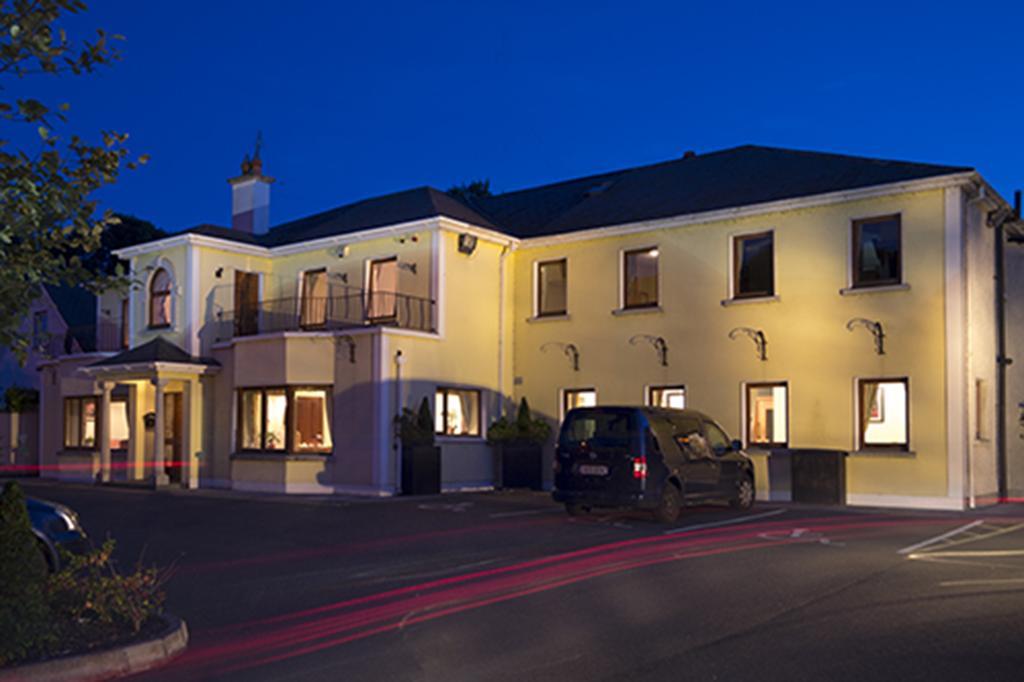 Ma Dwyer'S Guest Accommodation นาวัน ภายนอก รูปภาพ